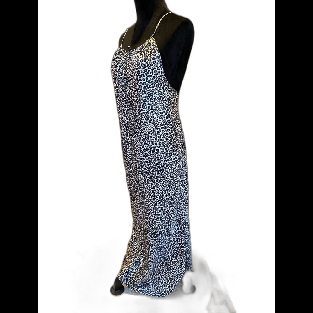 Secret Treasures Lingerie Gown Cheetah Print Size  Small Sexy Silky Elegant‎